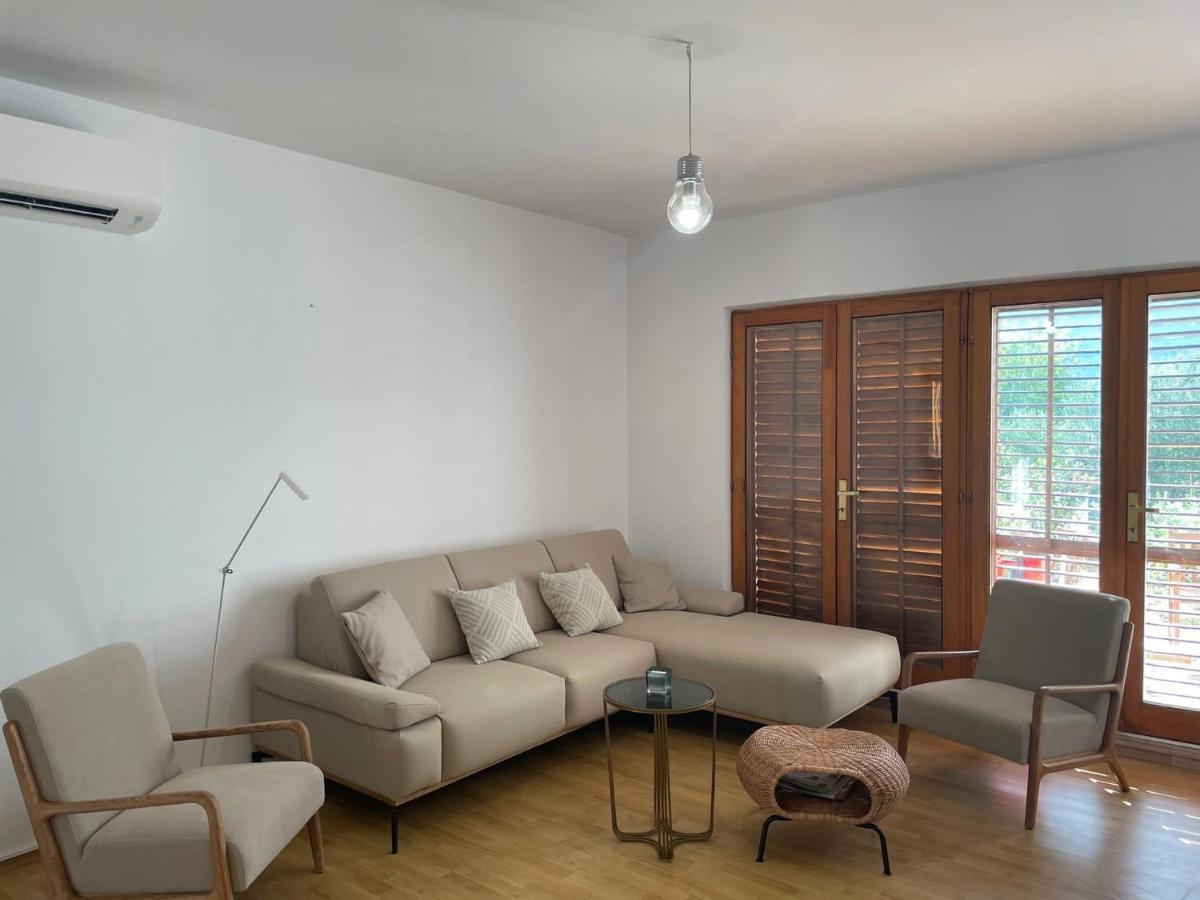 Six Bedroom Holiday Home Matea Ploce  Exterior photo